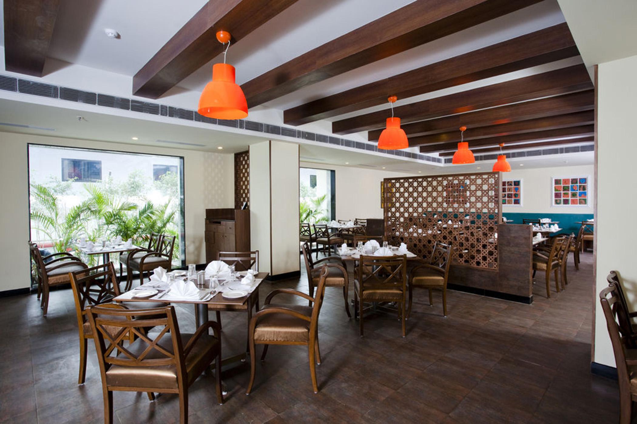 Lemon Tree Hotel, Indore Zewnętrze zdjęcie