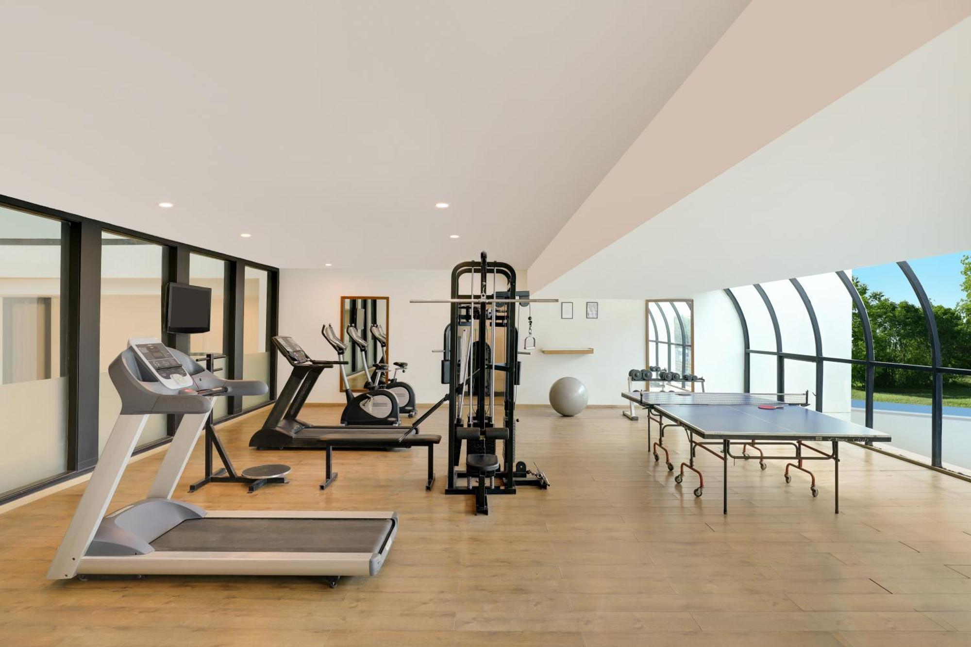 Lemon Tree Hotel, Indore Zewnętrze zdjęcie
