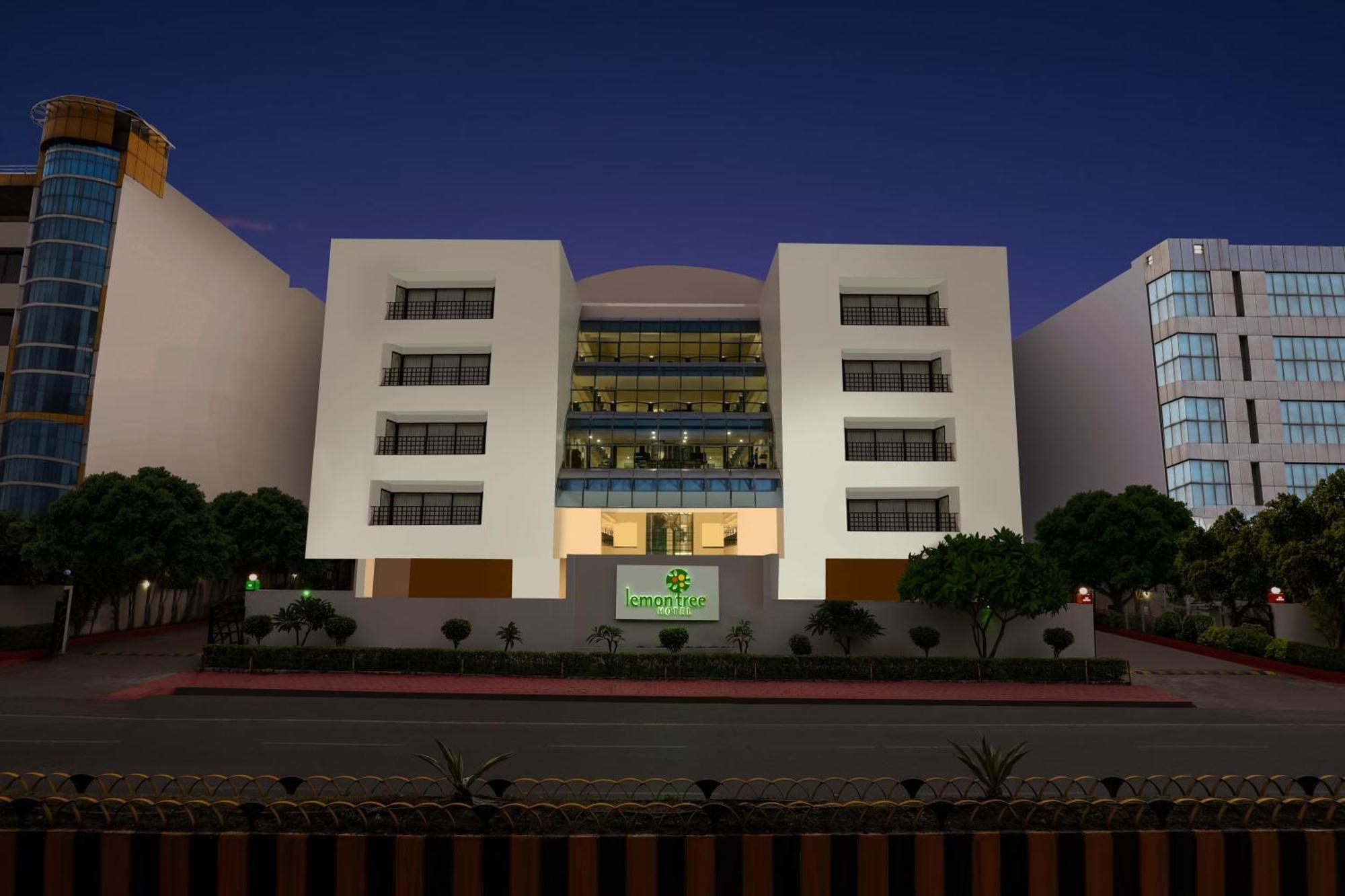 Lemon Tree Hotel, Indore Zewnętrze zdjęcie