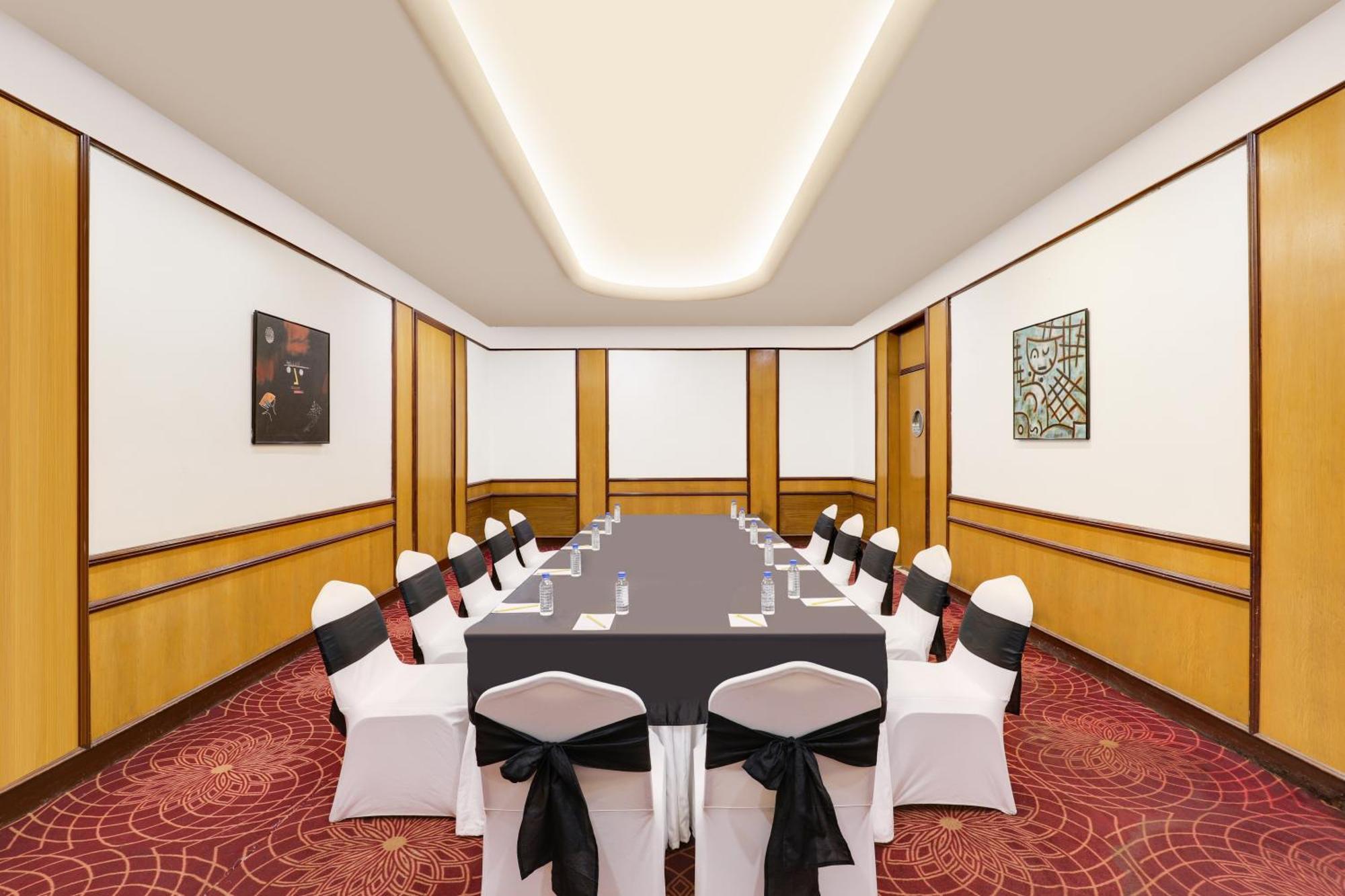 Lemon Tree Hotel, Indore Zewnętrze zdjęcie