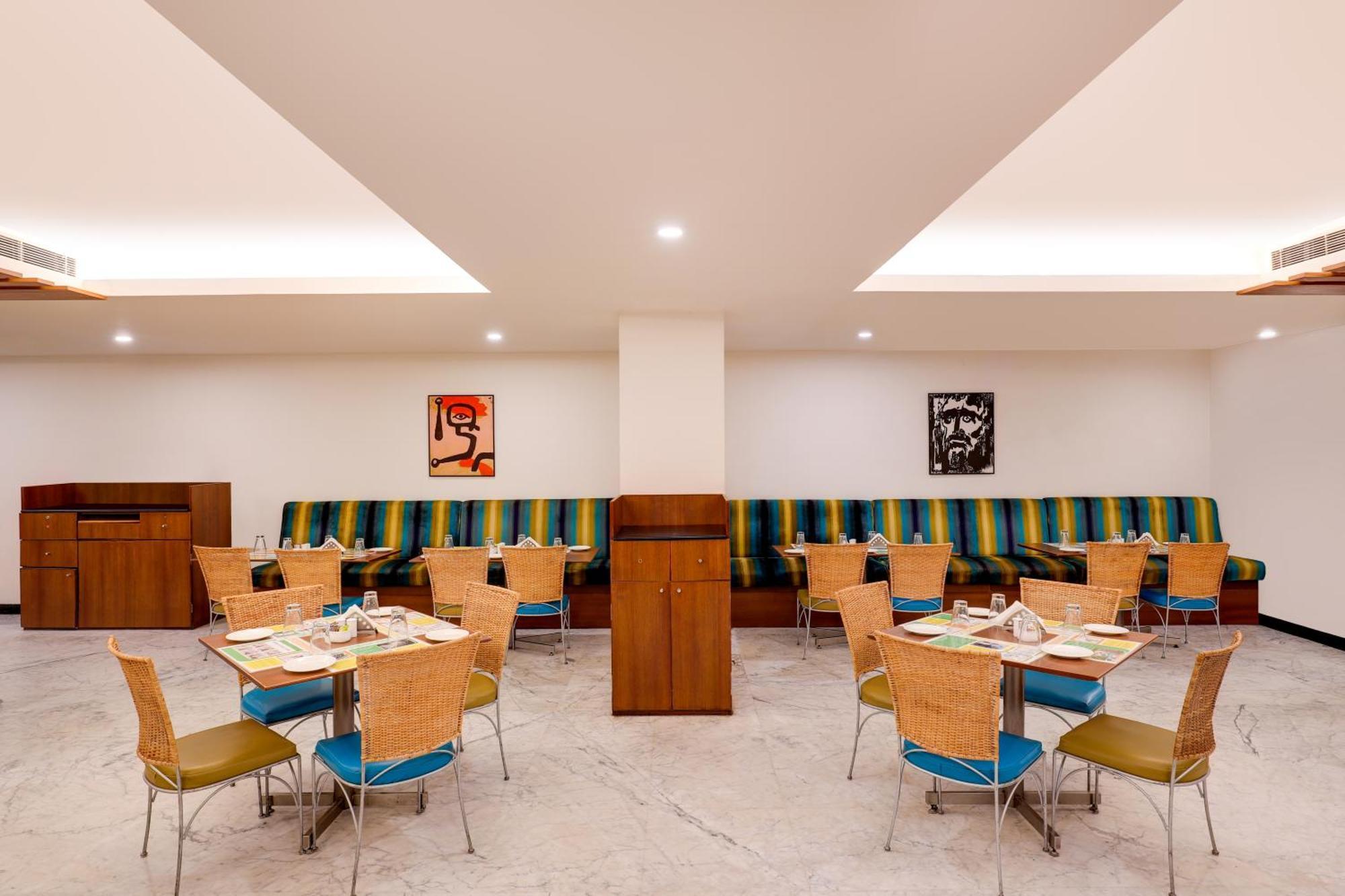 Lemon Tree Hotel, Indore Zewnętrze zdjęcie