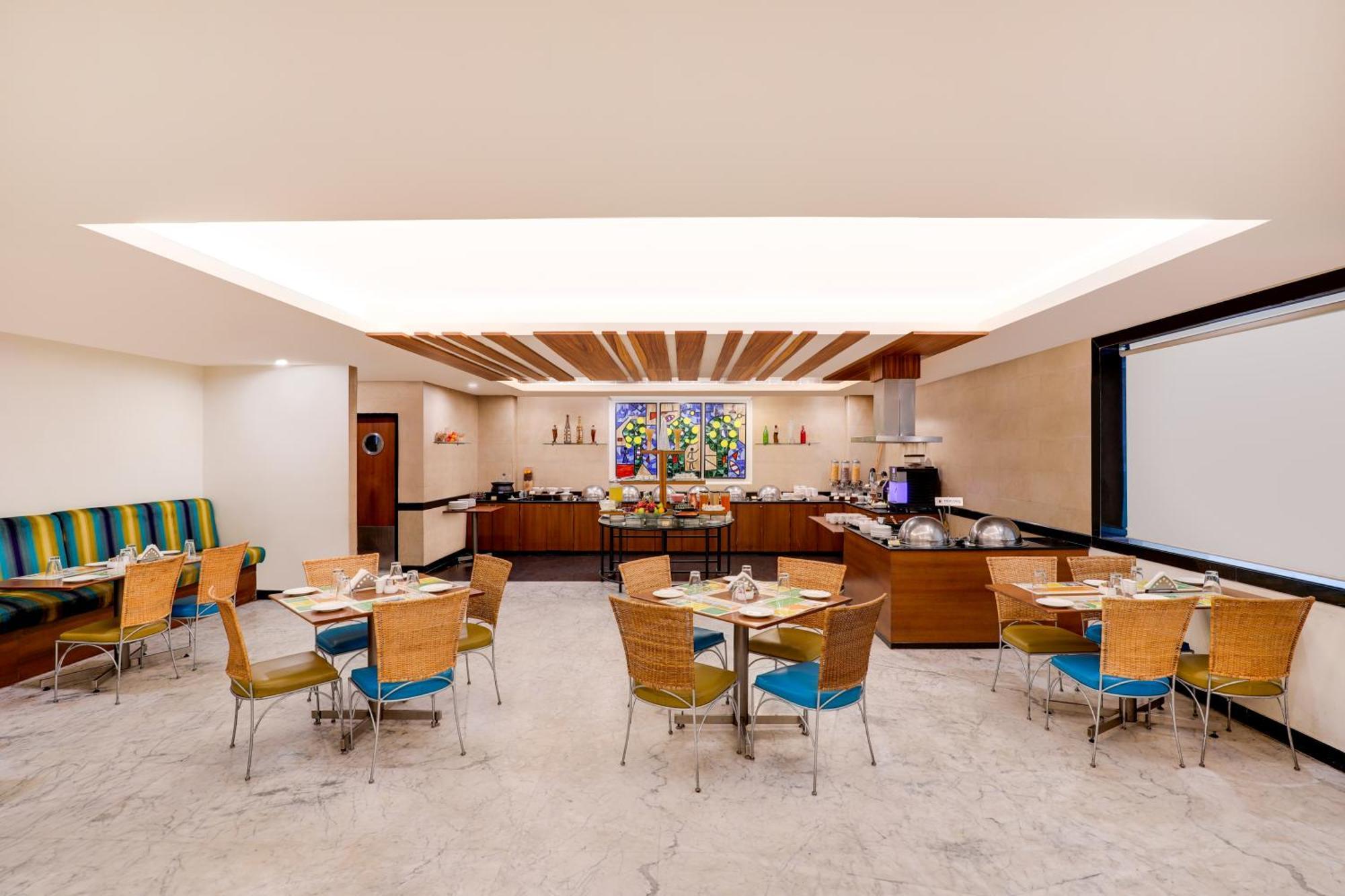Lemon Tree Hotel, Indore Zewnętrze zdjęcie