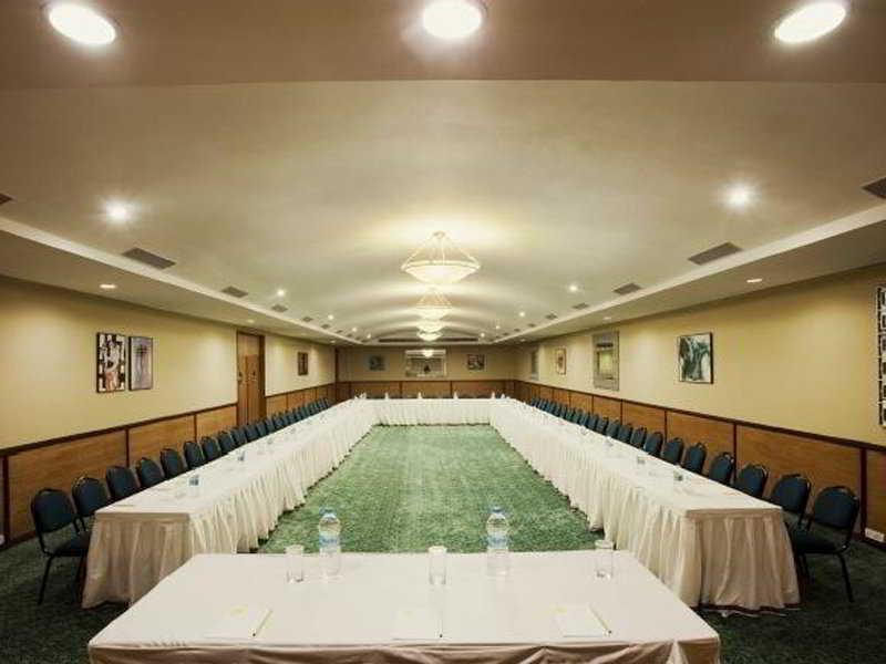 Lemon Tree Hotel, Indore Zewnętrze zdjęcie