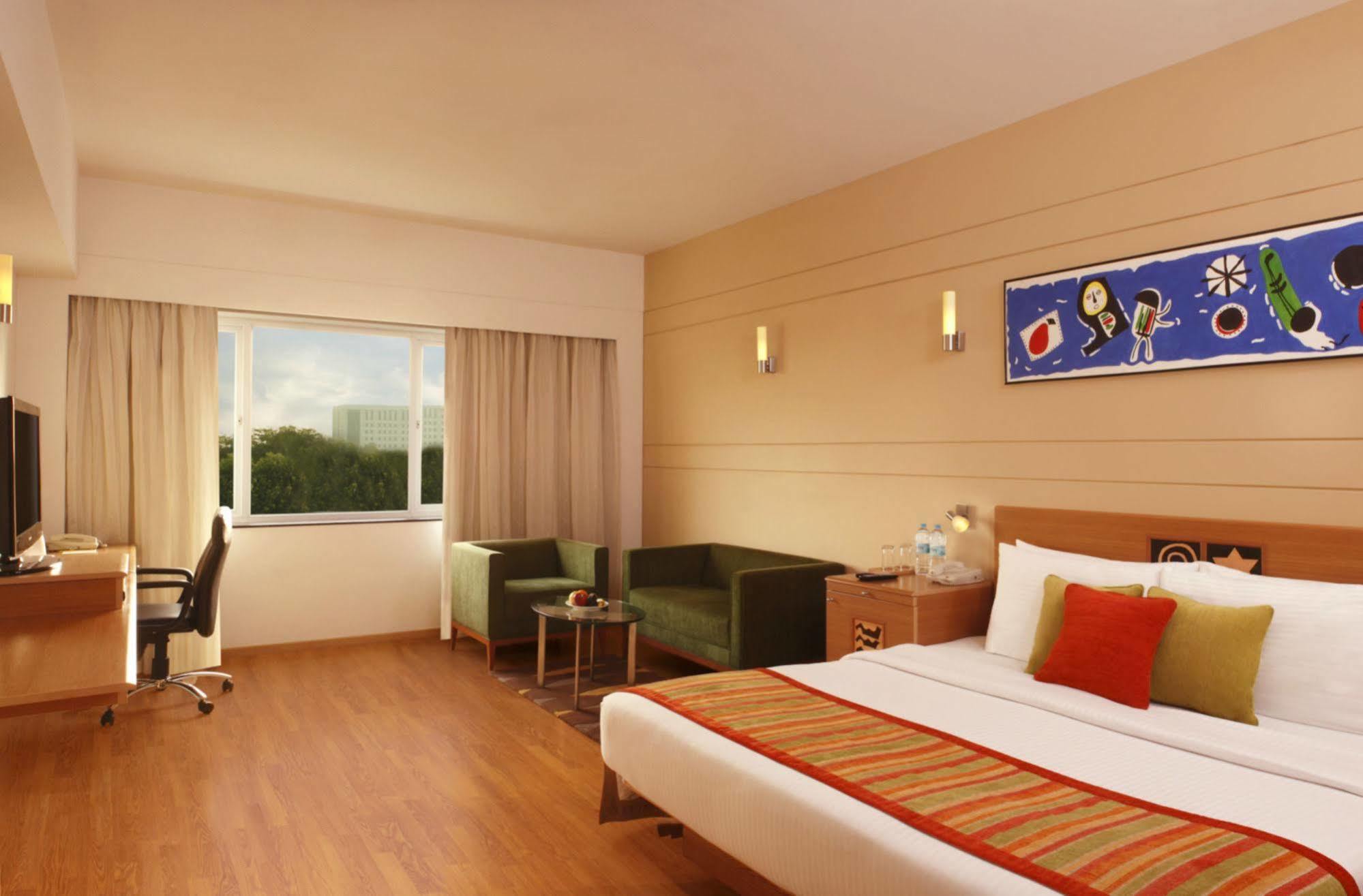 Lemon Tree Hotel, Indore Zewnętrze zdjęcie