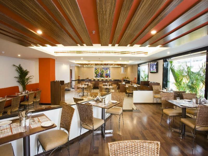 Lemon Tree Hotel, Indore Zewnętrze zdjęcie